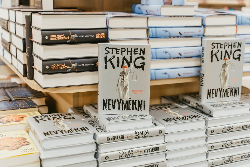Stephen King - Nevyměkni