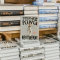 Čistokrevný thriller od mistra hororu: Stephen King a jeho novinka NEVYMĚKNI 8 Stephen King - Nevyměkni
