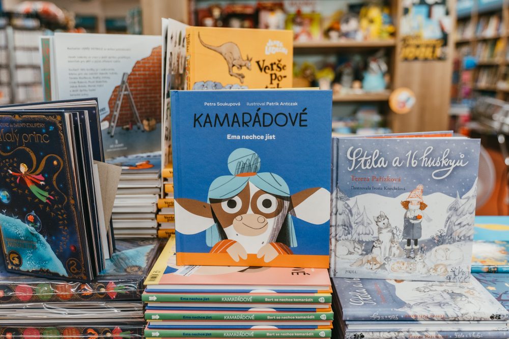 Kamarádové: Ema nechce jíst, Bert se nechce kamarádit