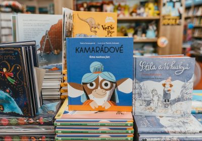 Kamarádové: Ema nechce jíst, Bert se nechce kamarádit