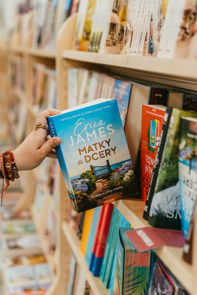 Příběh protkaný tajemstvími, která si v sobě každý nosíme: Recenze knihy Matky a dcery 3 20260701 Luxor 9