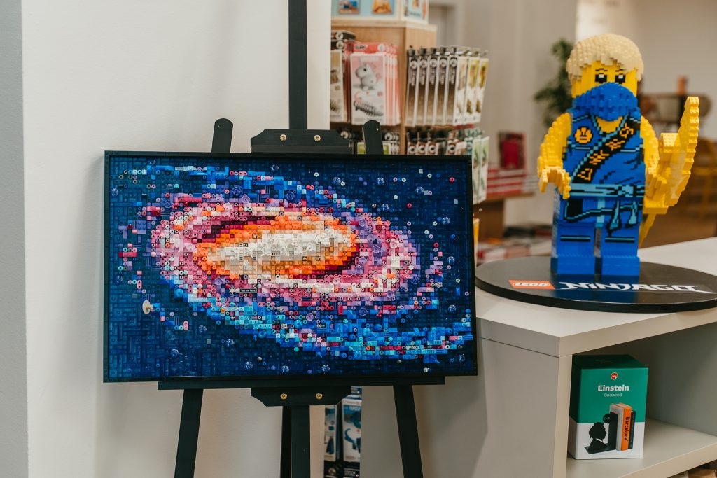 V Paláci knih Luxor otevřela nová velká zóna od značky LEGO®! 5 20261012 Luxor Lego sekcekavarna 78