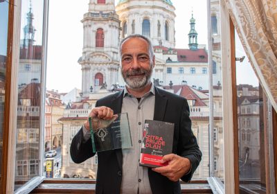 826f8c16 0146 41f2 8a0e cc4985cacc8b