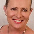 Alena Vitásková dokončuje třetí díl Solárních baronů 5 98822530
